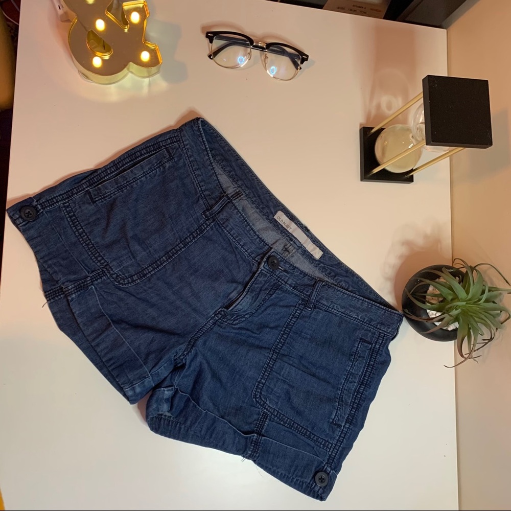 ON Women’s Shorts